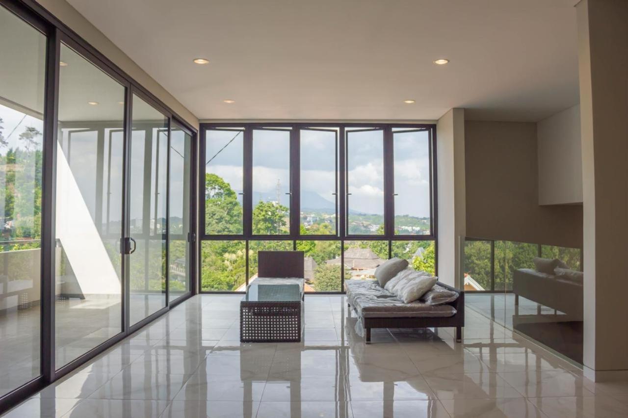 Villa Dago Pakar バンドゥン エクステリア 写真